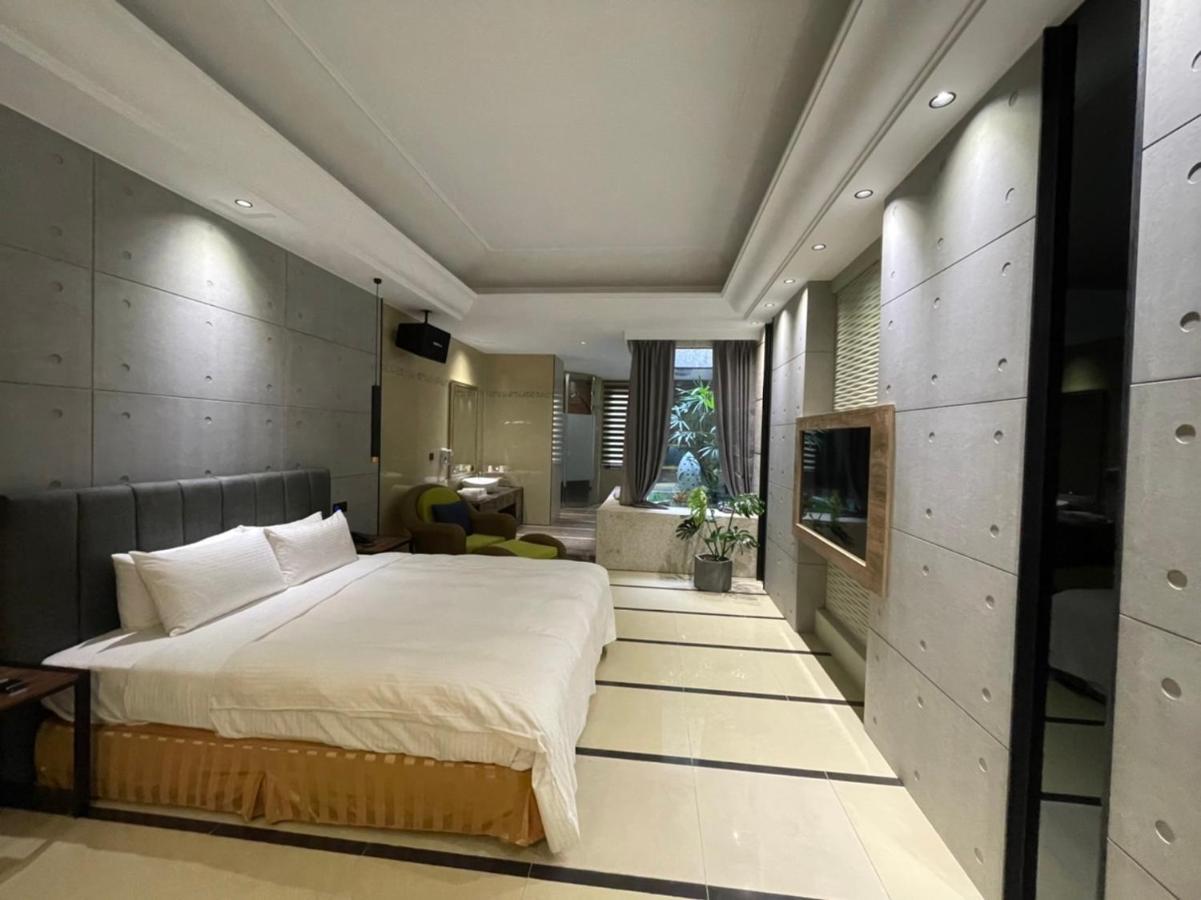 Minimalist Fashion Motel Таоуан Екстериор снимка