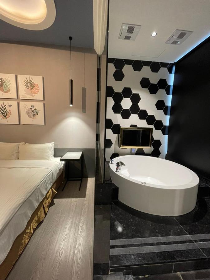 Minimalist Fashion Motel Таоуан Екстериор снимка